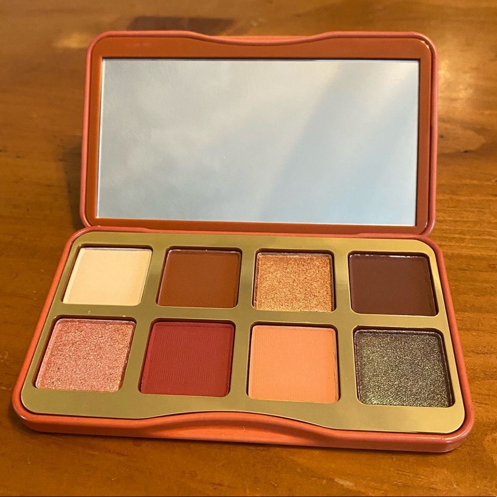 Too faced eyeshadow